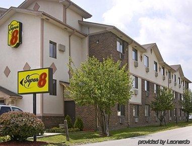 Super 8 By Wyndham Roseville/Detroit Area Exterior foto
